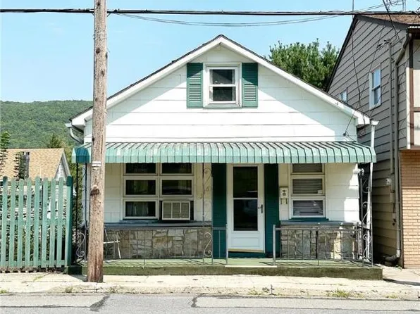 346 E Center St, Nesquehoning, PA 18240