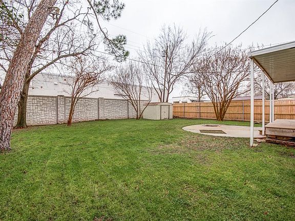 3rd image of 2309 William Brewster Dr