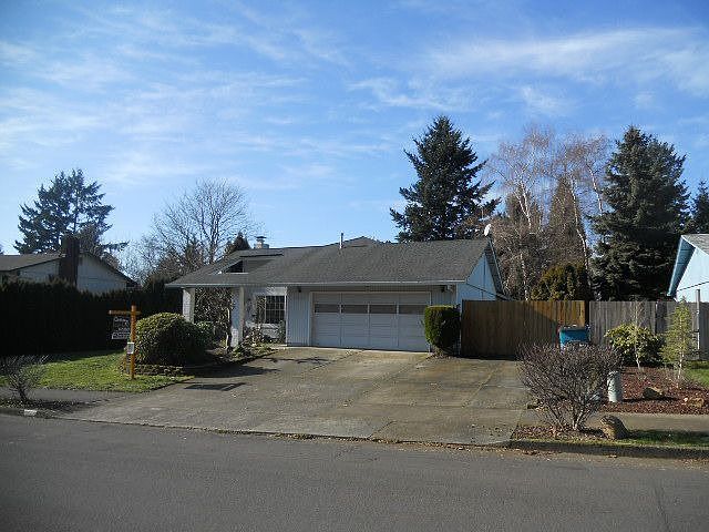 1st image of 2318 SE 139th Ave