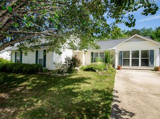 905 Woodhill Dr, Fletcher, NC 28732
