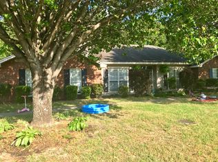 256 Lakeshore Dr, Pike Road, AL 36064