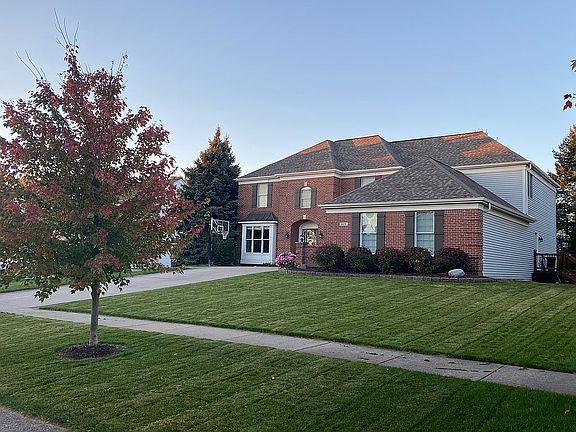 4th image of 4459 Canterwood Dr NE
