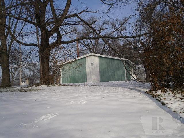 2nd image of 613 K St