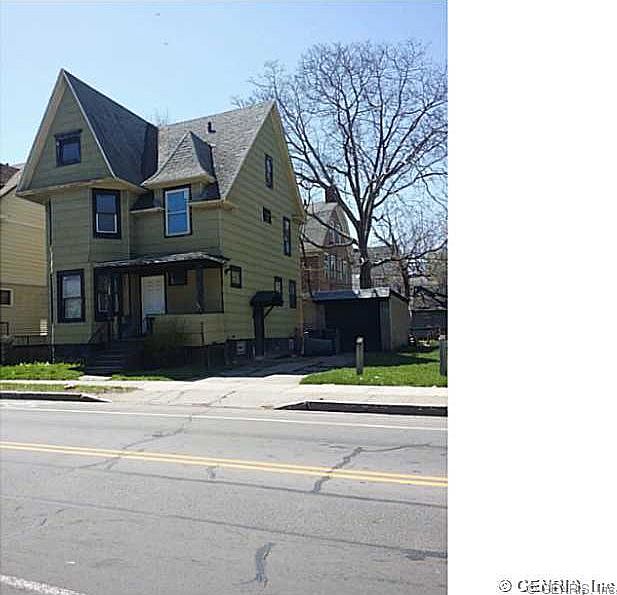 2nd image of 625 Dewey Ave