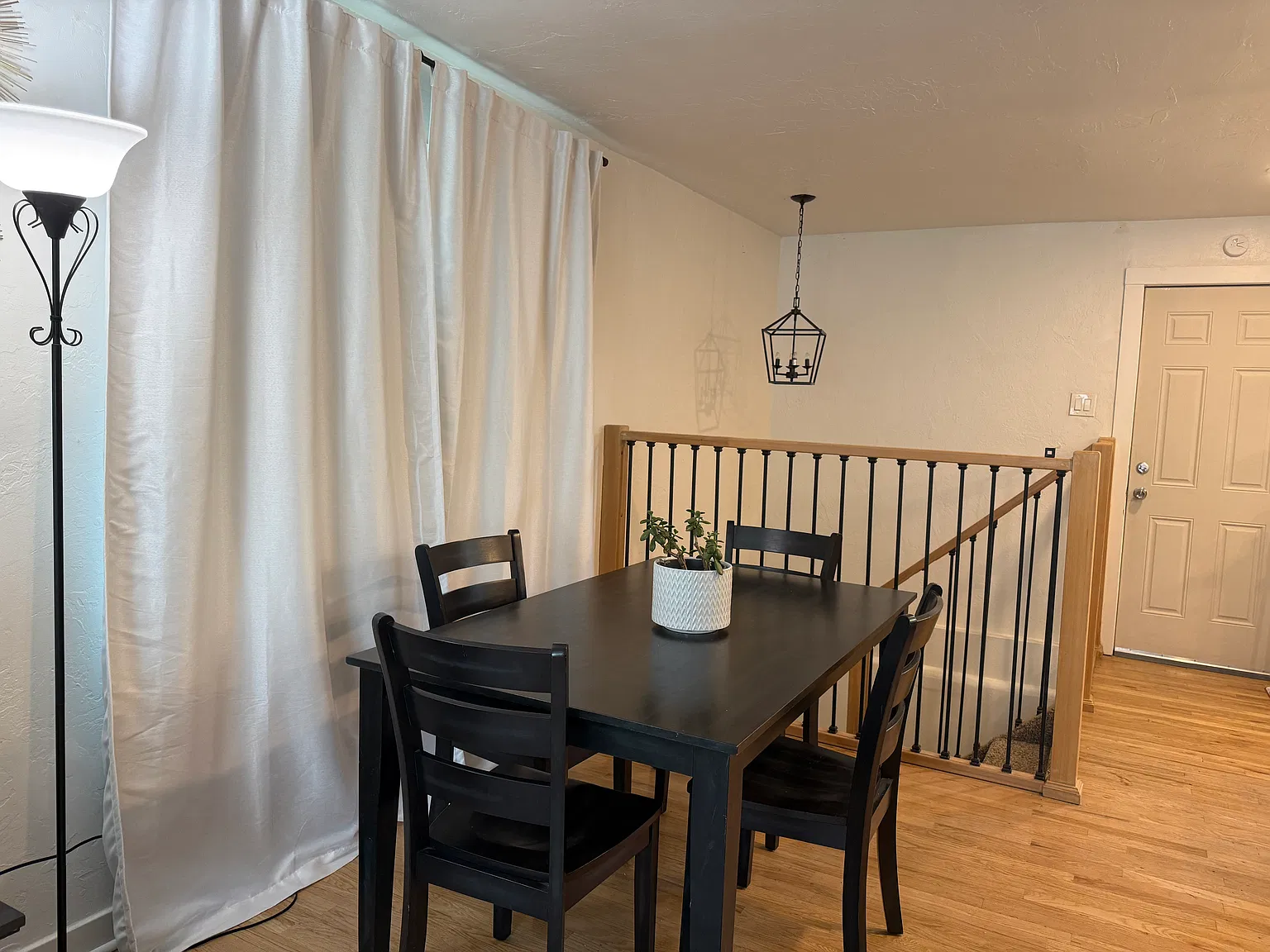 1221 Alton St — Photo 4