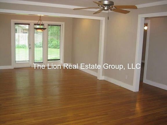 3rd image of 1236 Delmont Dr