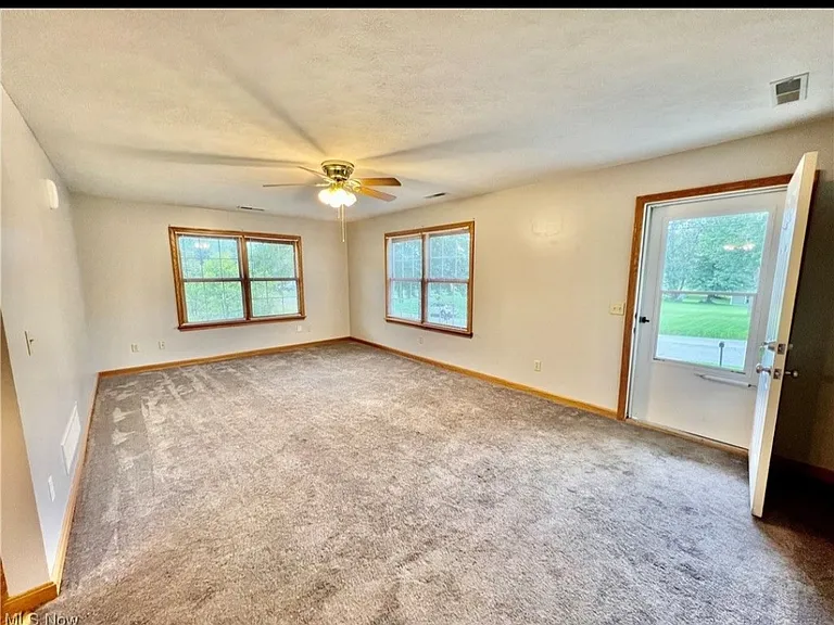 2919 Cliftmont Ave NE — Photo 14