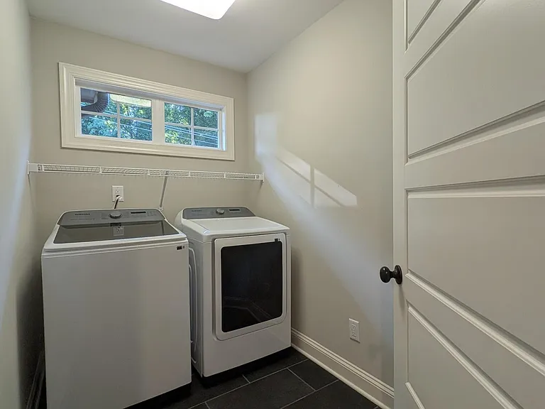 129 Pinebranch Ct — Photo 16