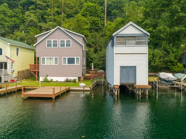 45 W Lake Rd, Hammondsport, NY 14840