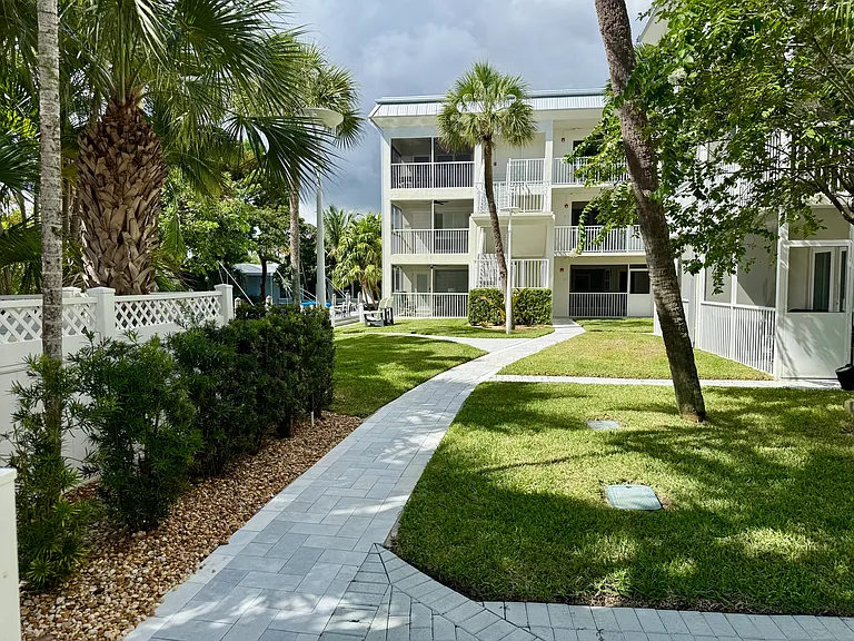 1439 S Ocean Blvd — Photo 48