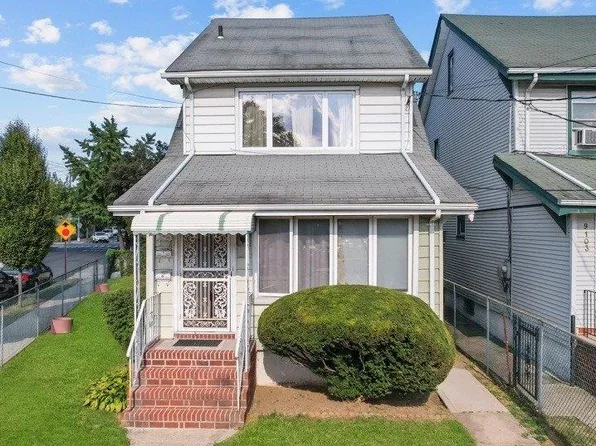 91-01 210th Place, Queens Village, NY 11428