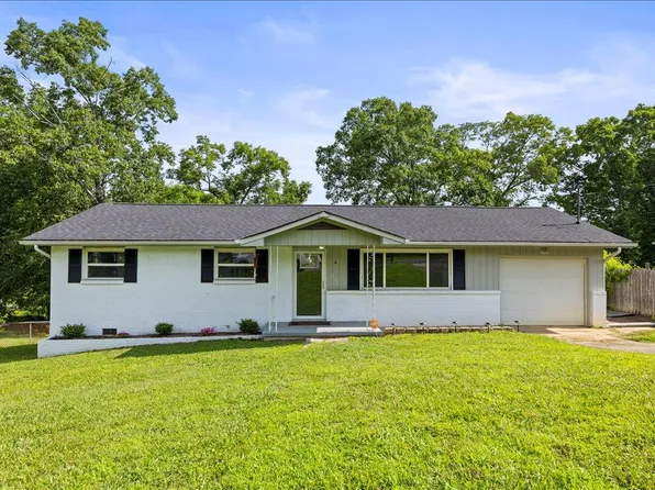 6 Wayne Ln, Rossville, GA 30741