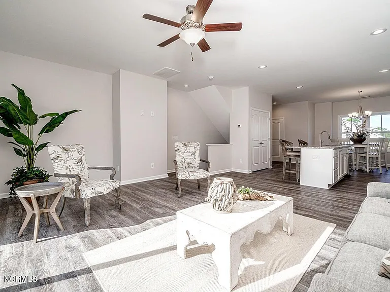 220 Gray Duck Dr — Photo 13