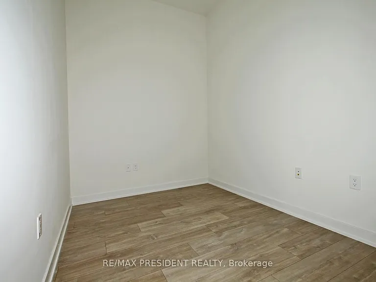 27 Bathurst St #404W — Photo 15