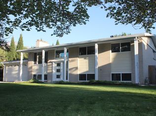 1442 E Saratoga Rd, Holladay, UT 84117