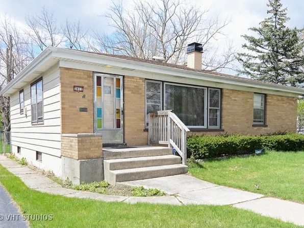 3012 Peoria St, Steger, IL 60475