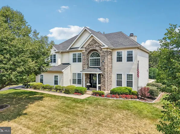 309 Butternut Ln, Collegeville, PA 19426
