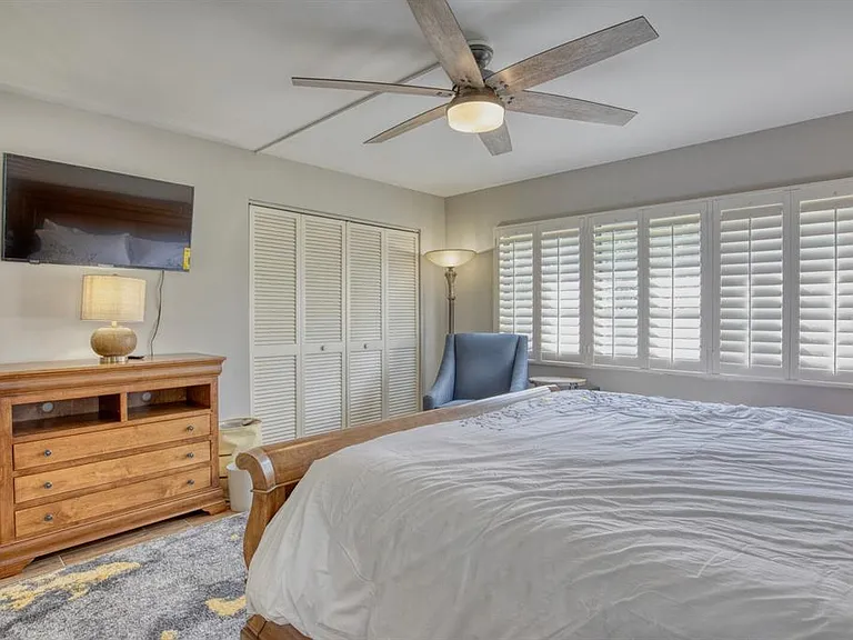 5640 Golf Pointe Dr #101 — Photo 30