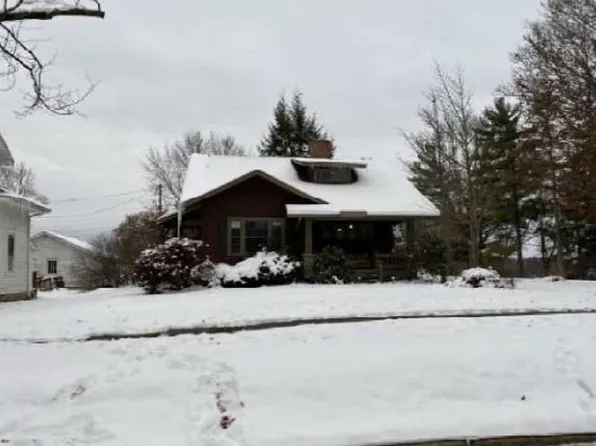 166 Harper St, New Concord, OH 43762