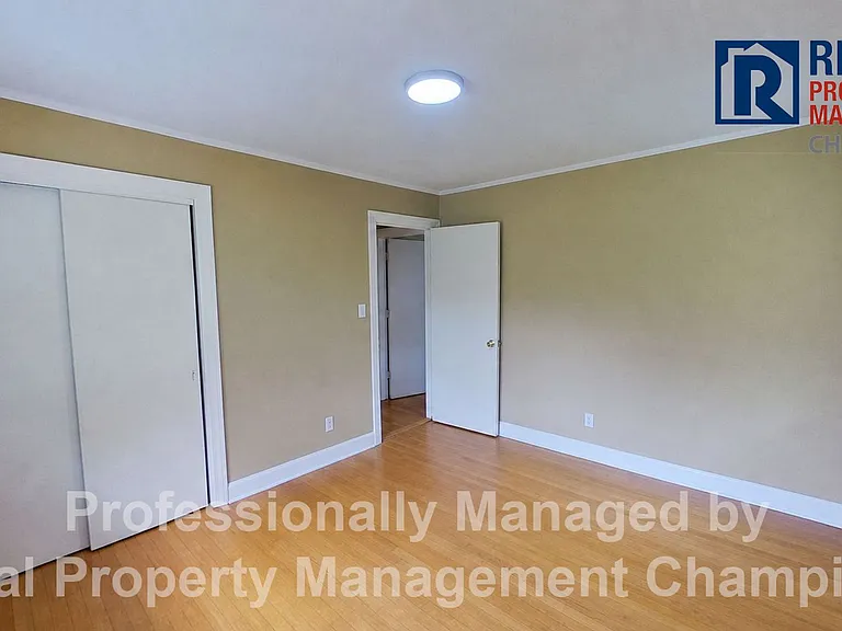 214 Huntington Rd — Photo 15