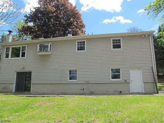 5th image of 16 Baldwin Dr