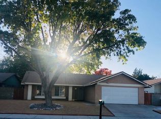 43071 Lemonwood Dr, Lancaster, CA