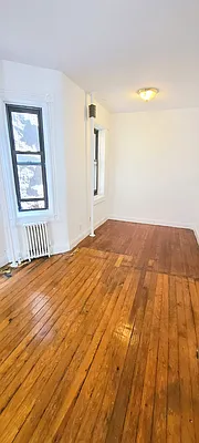 Rented by United Realty Equities | media 24