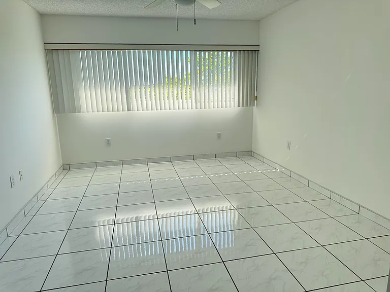1001 SW 141st Ave #408K — Photo 11