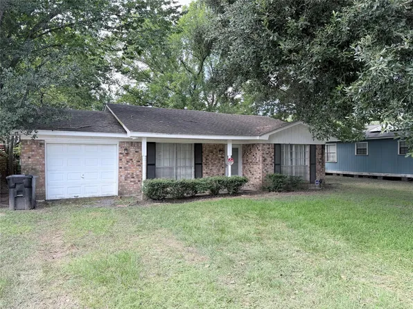 4027 1st St, Brookshire, TX 77423