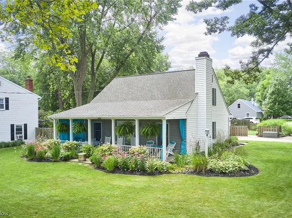 5950 Shore Dr, Madison, OH 44057