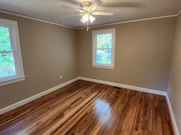 5th image of 205 Woodland Dr