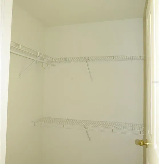 9427 Hunters Pond Dr — Photo 26