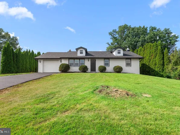 14 Cowpath Rd, Souderton, PA 18964