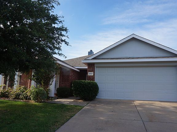 2nd image of 9812 Nixon Dr