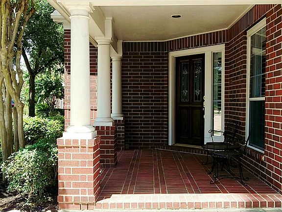3rd image of 13902 Ashland Landing Dr