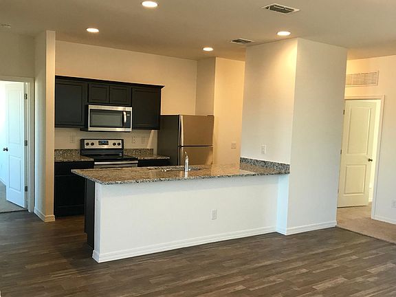 3rd image of 37252 W Cannataro Ln
