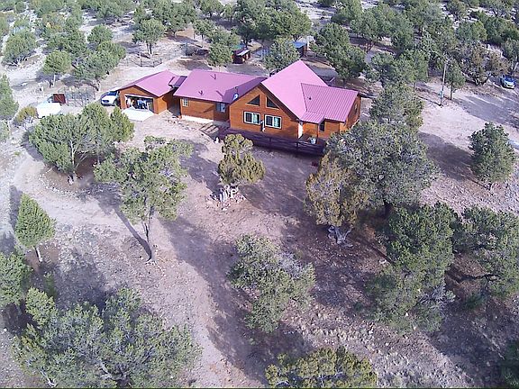 2nd image of 47 Pinewood Cir