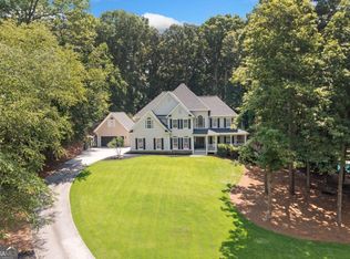 318 Windsor Falls Dr, Canton, GA 30114