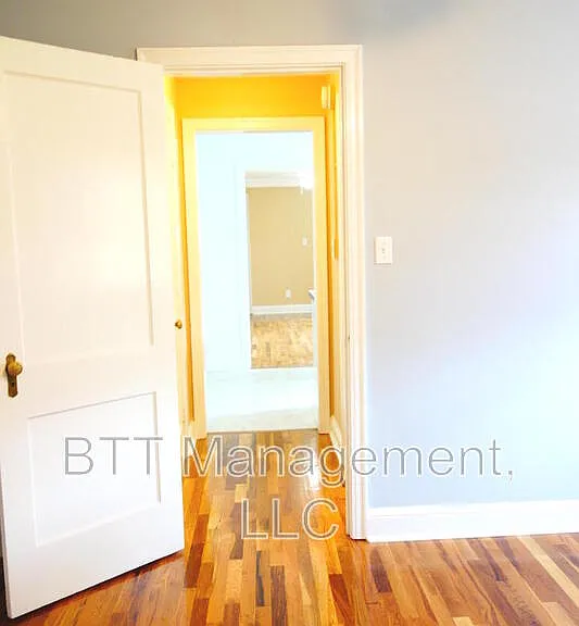 8210 Greenwood Ave #1 — Photo 37