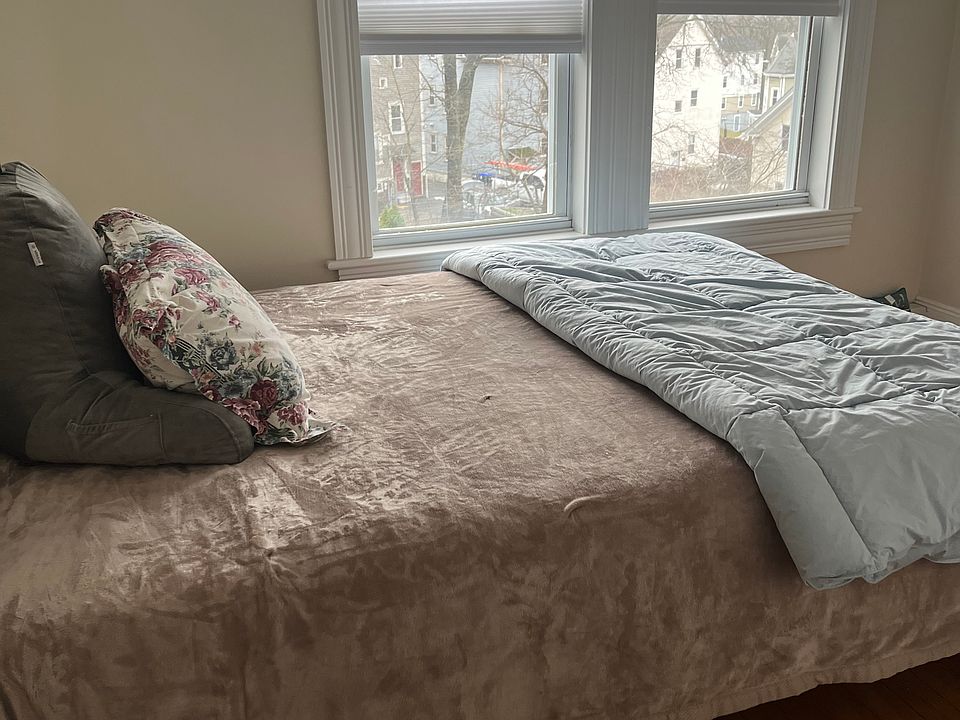 1st image of 186 Camp St #6