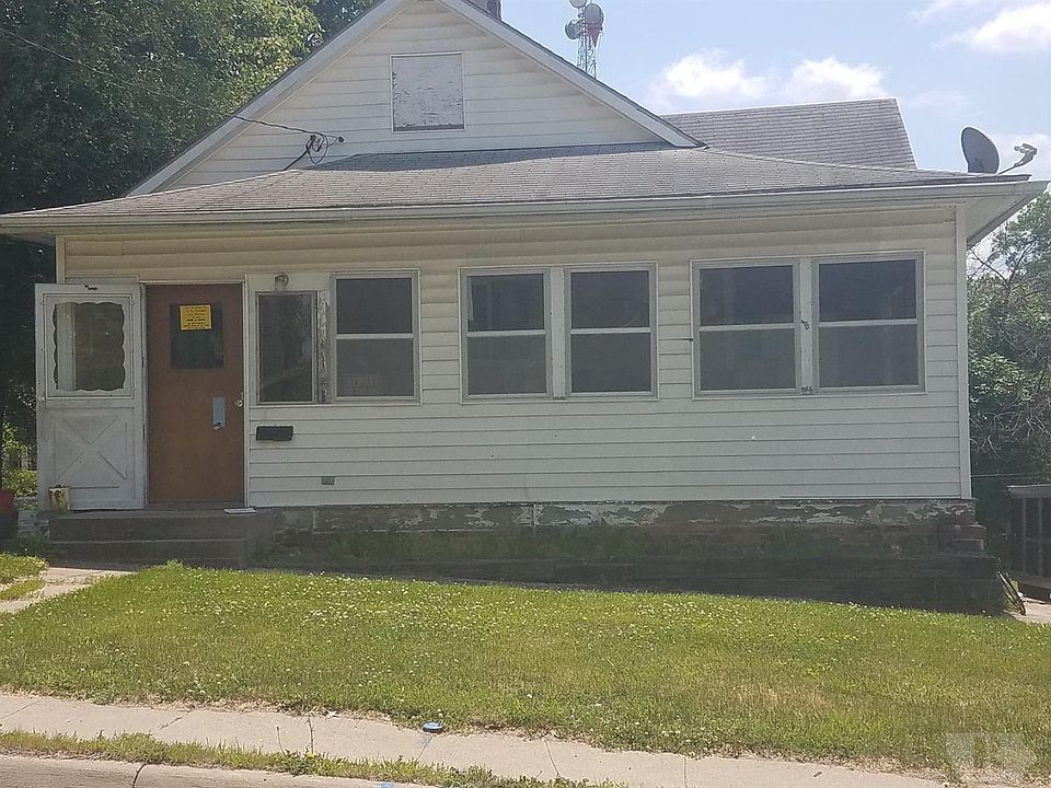 2nd image of 308 N McLean St