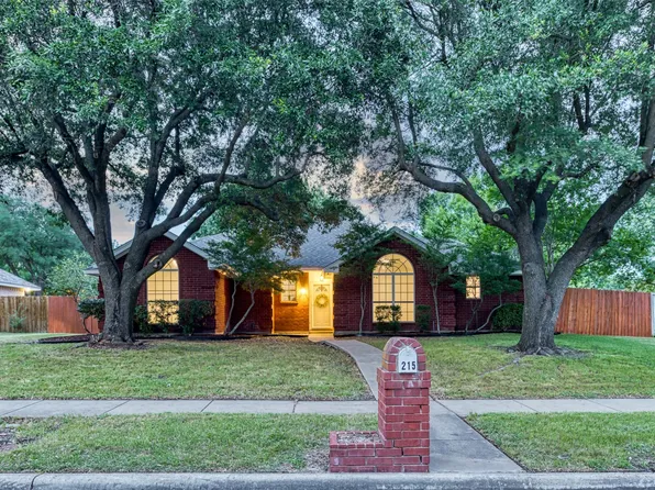 215 Barbara Way, Red Oak, TX 75154