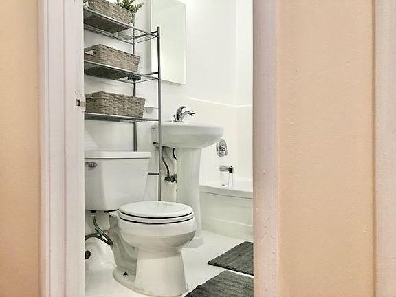 2nd image of 3975 Mission St #3