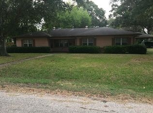 1204 Rebe Sue St, El Campo, TX 77437