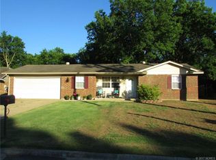 1613 Quail Run, Muskogee, OK 74403