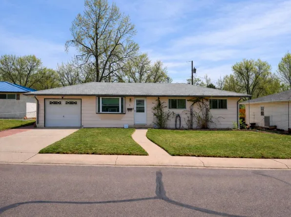 8 Elizabeth Ct, Longmont, CO 80501