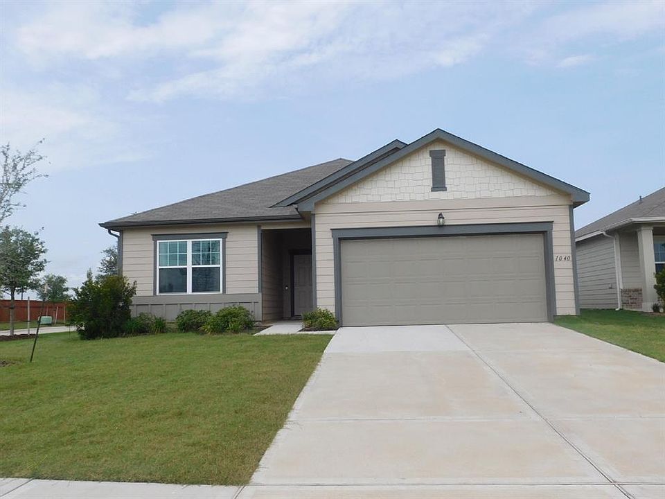 1st image of 1040 White Birch Ln