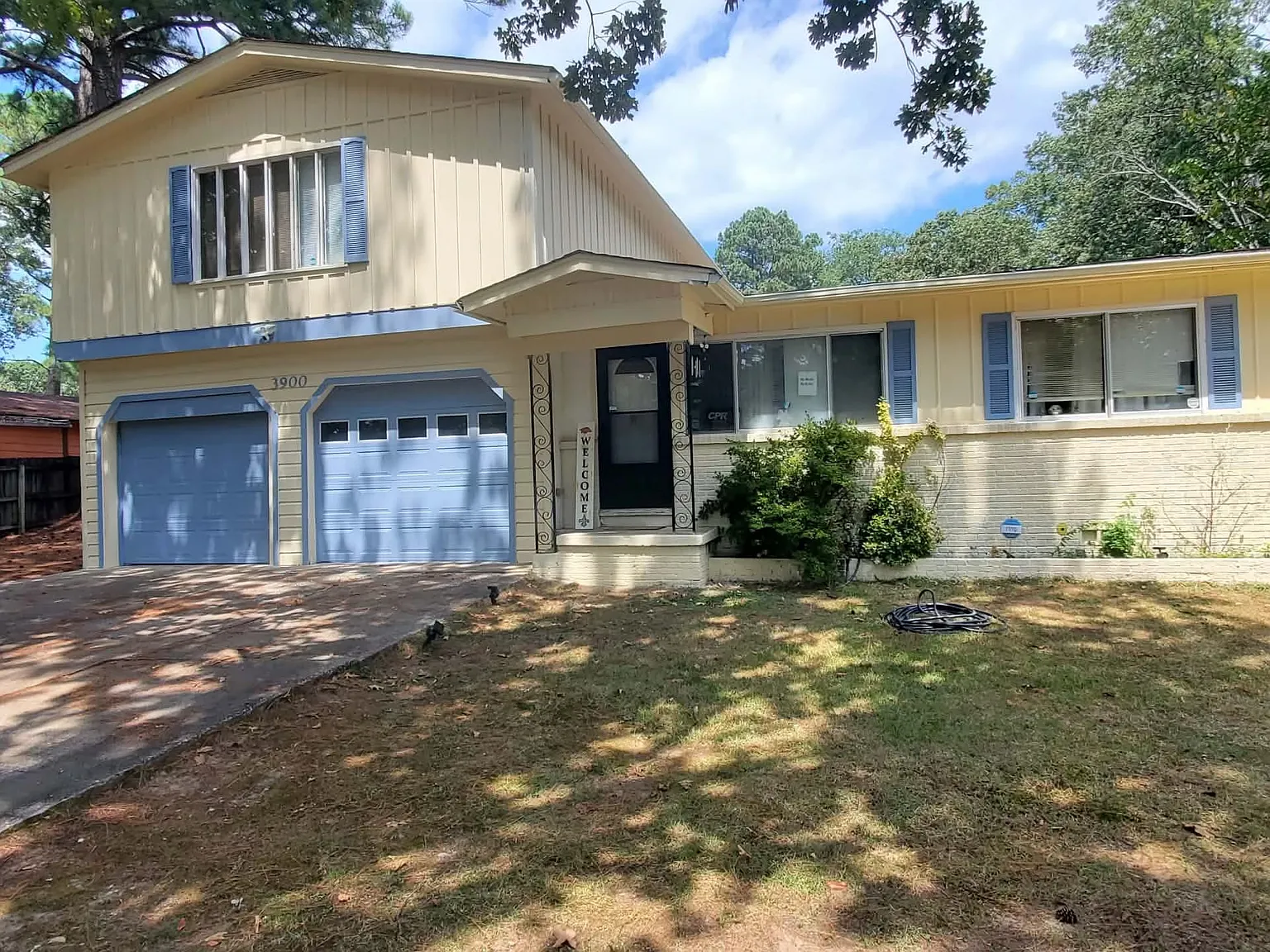 3 bed, 2208 sqft, $2,000 — Photo 1
