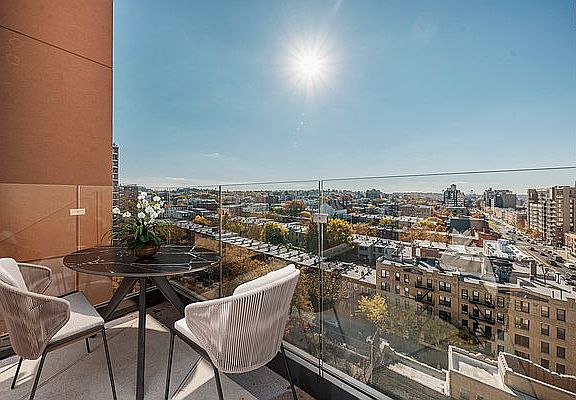 3rd image of 262 9th St #1