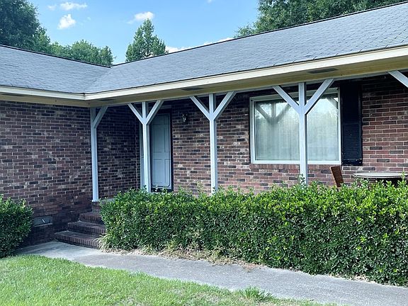 2nd image of 492 Lakewood Drive NE